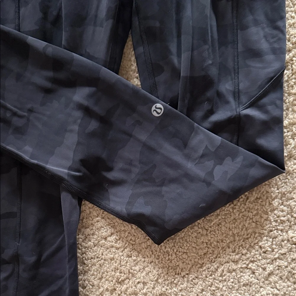 lululemon athletica Black Camo High-Rise Leggings with Side Pockets - Picture 2 of 6